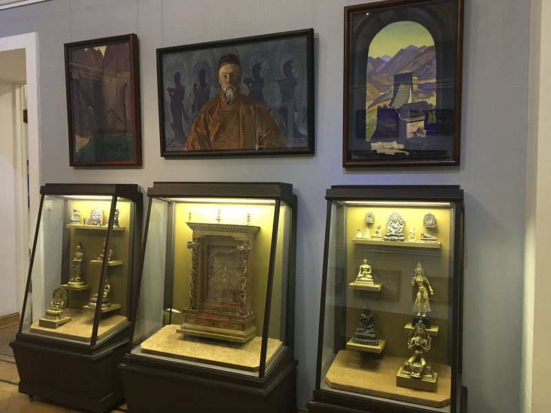 Мемориальный кабинет в Музее Рерихов
